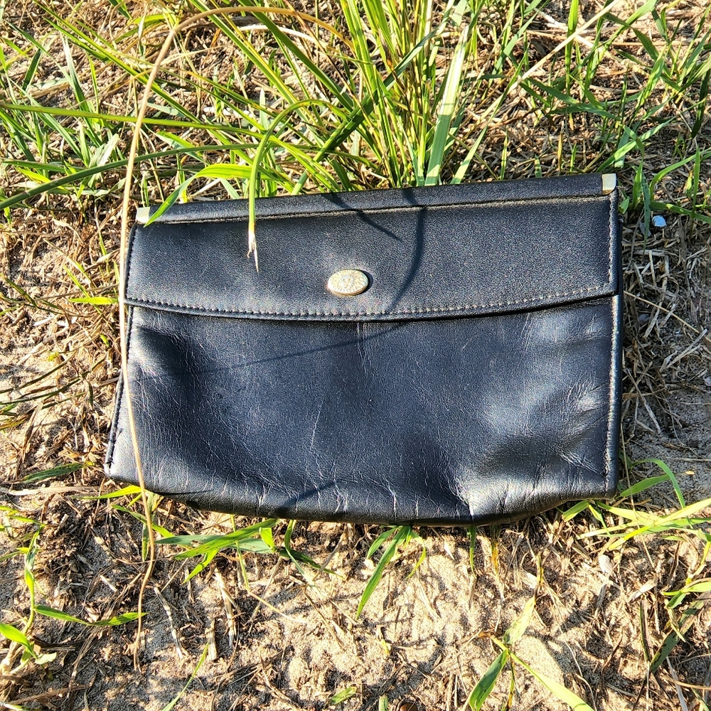Vintage calf hide black leather clutch wallet pouch Anne Klein by St. Thomas